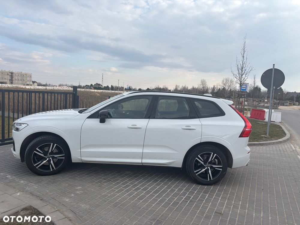 Volvo XC 60 B4 D AWD R-Design - 3