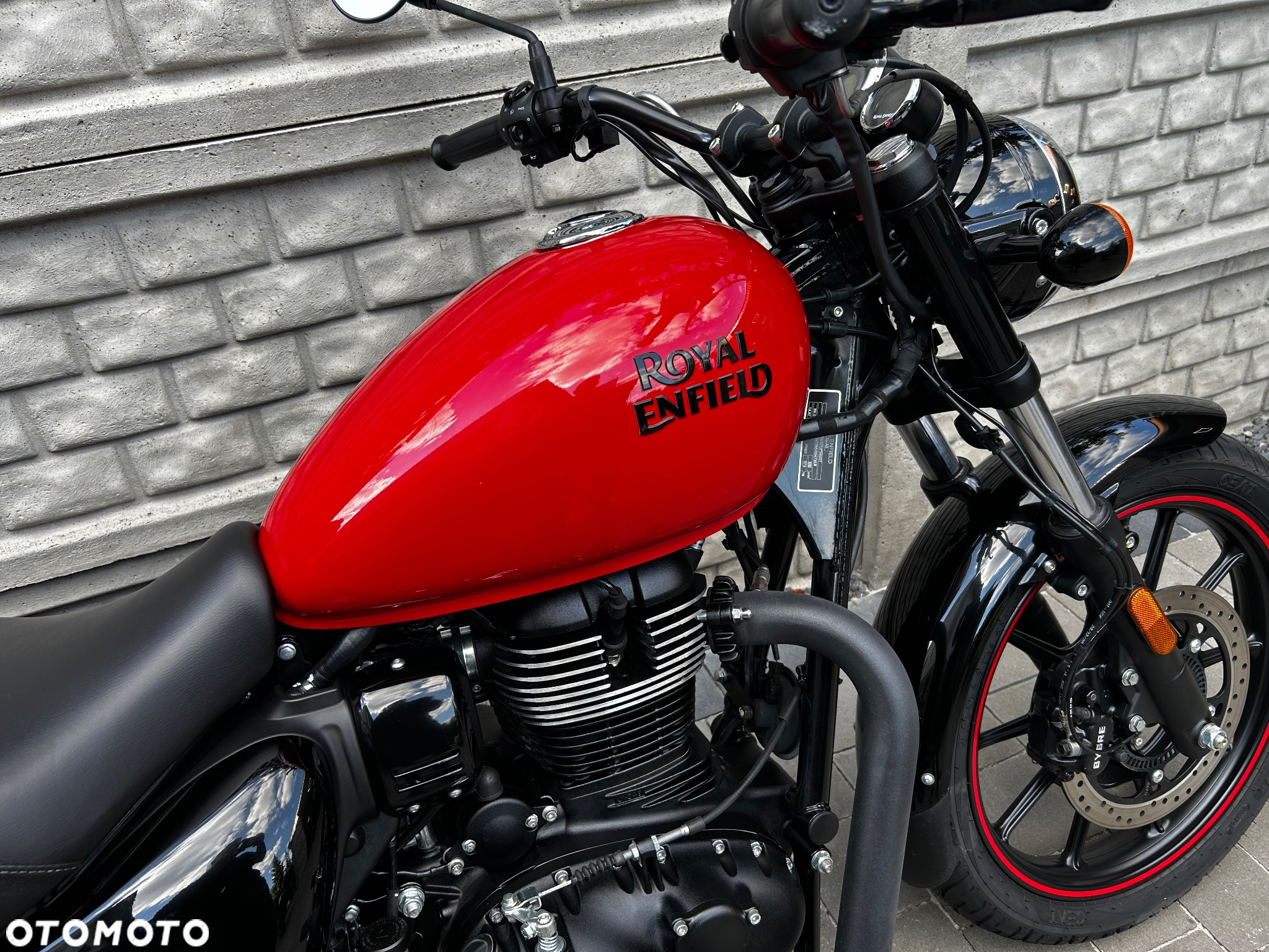 Royal Enfield Meteor - 8