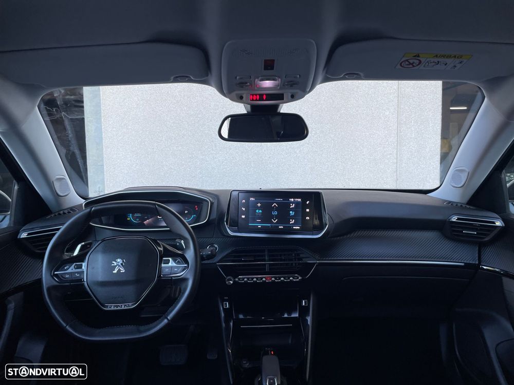 Peugeot 2008 1.2 PureTech Allure EAT8 - 8