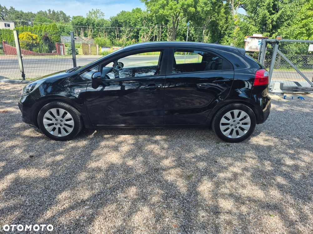 Kia Rio 1.4 Dream Team Edition - 3