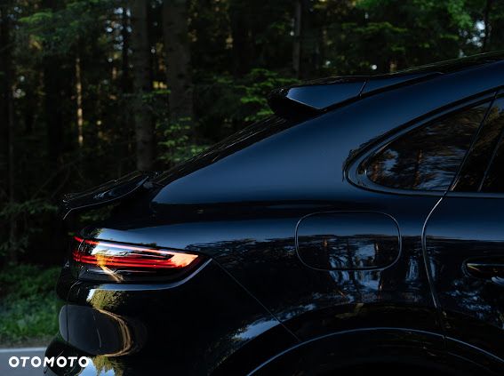 Porsche Cayenne Platinum Edition - 9