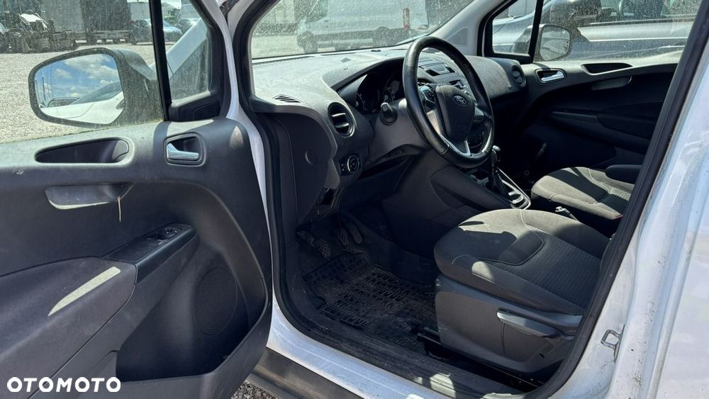 Ford Transit Courier - 7