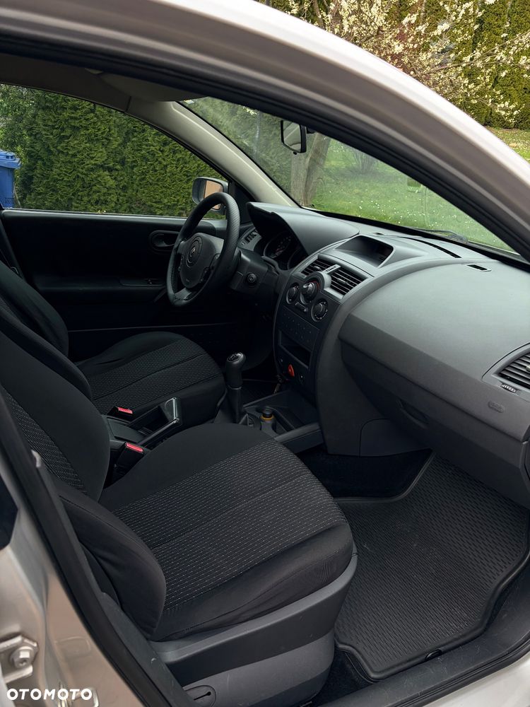 Renault Megane 1.4 16V Authentique - 7