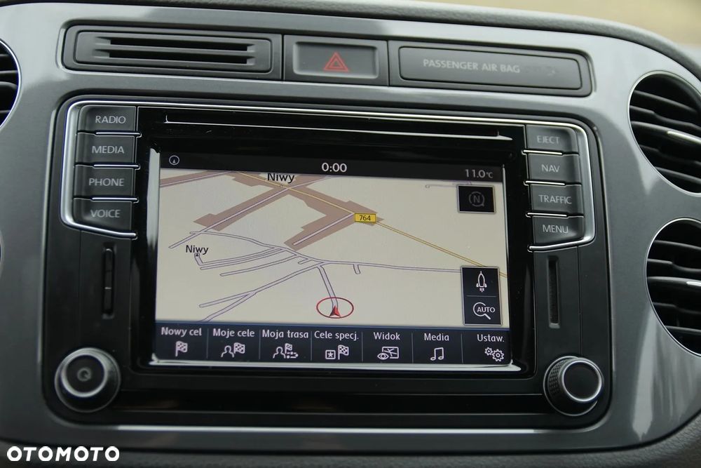 Volkswagen Tiguan 2.0 TDI DPF 4Motion BlueMotion Technology DSG Sport & Style - 30