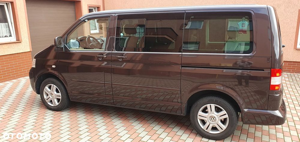 Volkswagen Multivan - 27