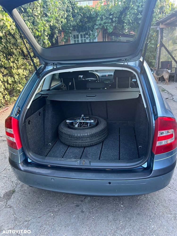 Skoda Octavia 1.6 MPI Elegance - 4