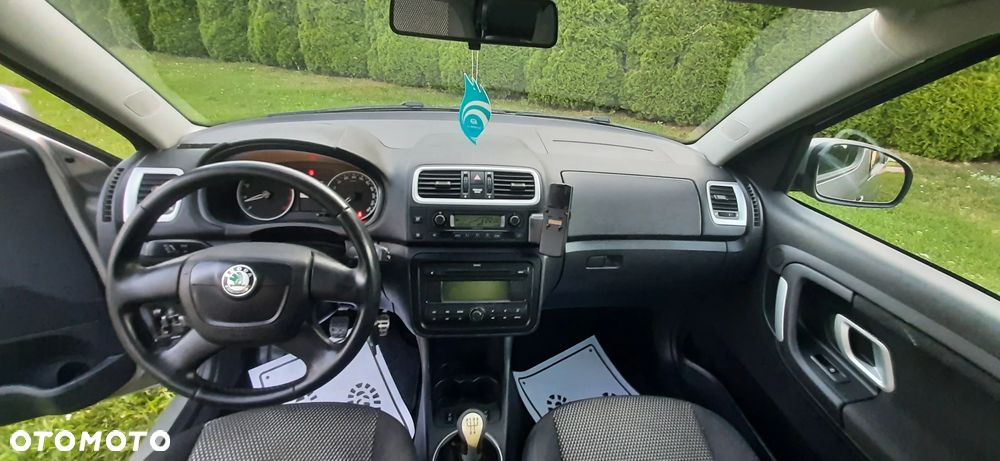 Skoda Roomster 1.6 16V Scout PLUS EDITION - 37