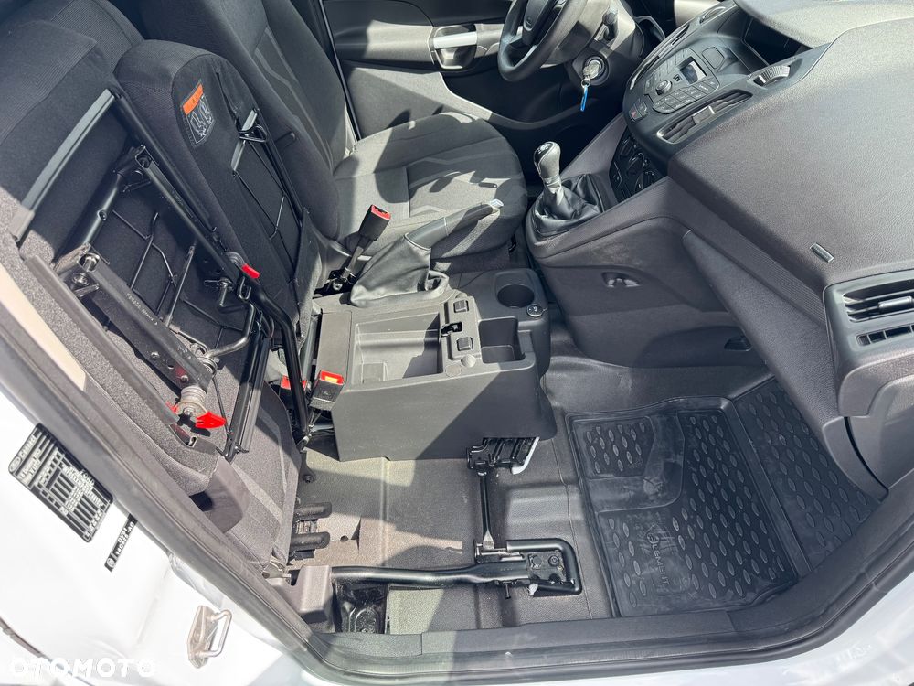 Ford Transit Connect - 10