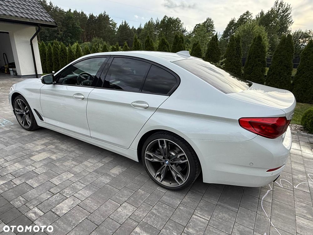 BMW Seria 5 520d xDrive MHEV Sport Line sport - 5