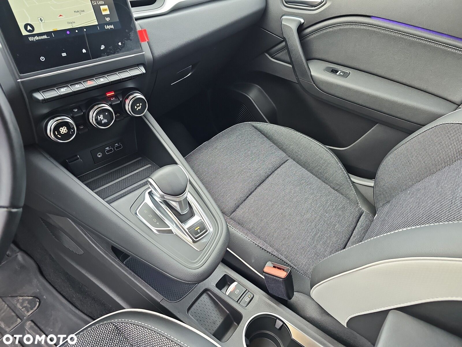 Renault Captur - 18