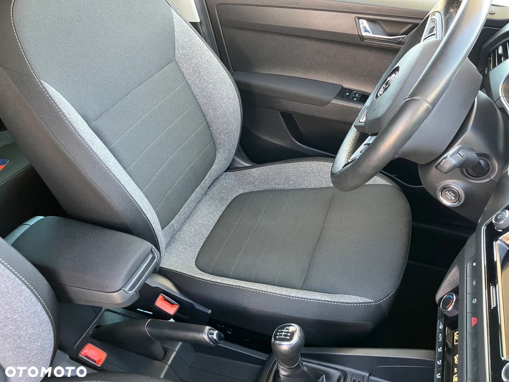 Skoda Fabia 1.0 TSI Monte Carlo - 37