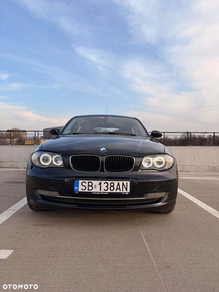 BMW Seria 1 - 32