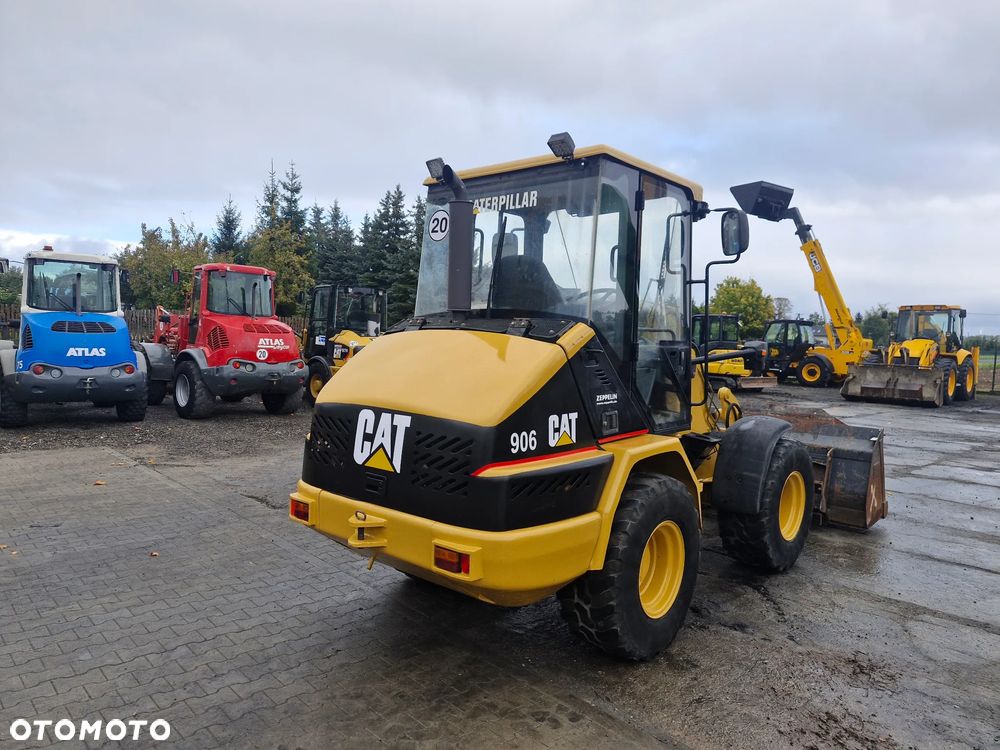 Caterpillar 906 - 2