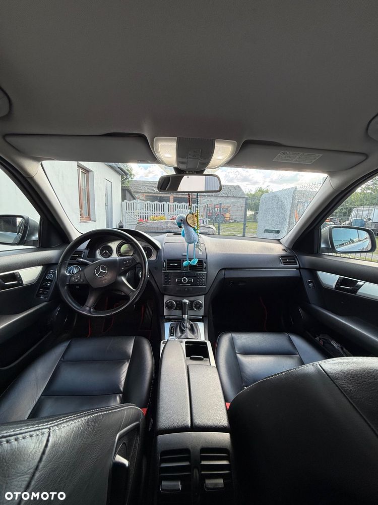 Mercedes-Benz Klasa C 200 CDI DPF Automatik Avantgarde - 16