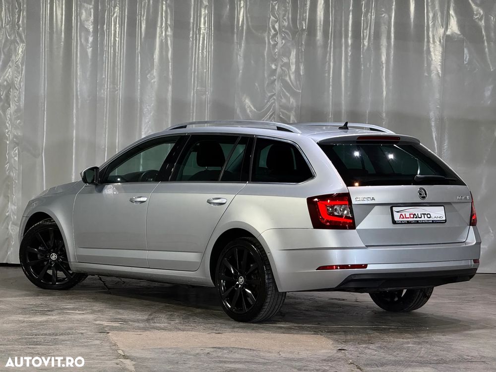 Skoda Octavia 1.6 TDI DSG Ambition - 4