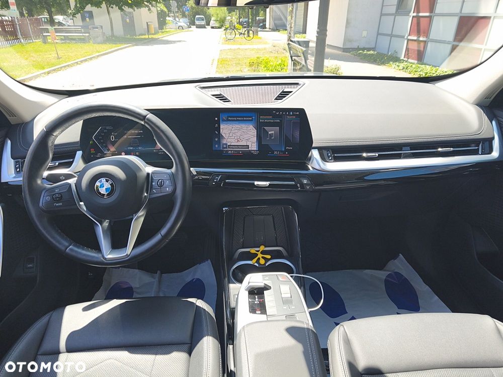 BMW X1 sDrive18i xLine - 13