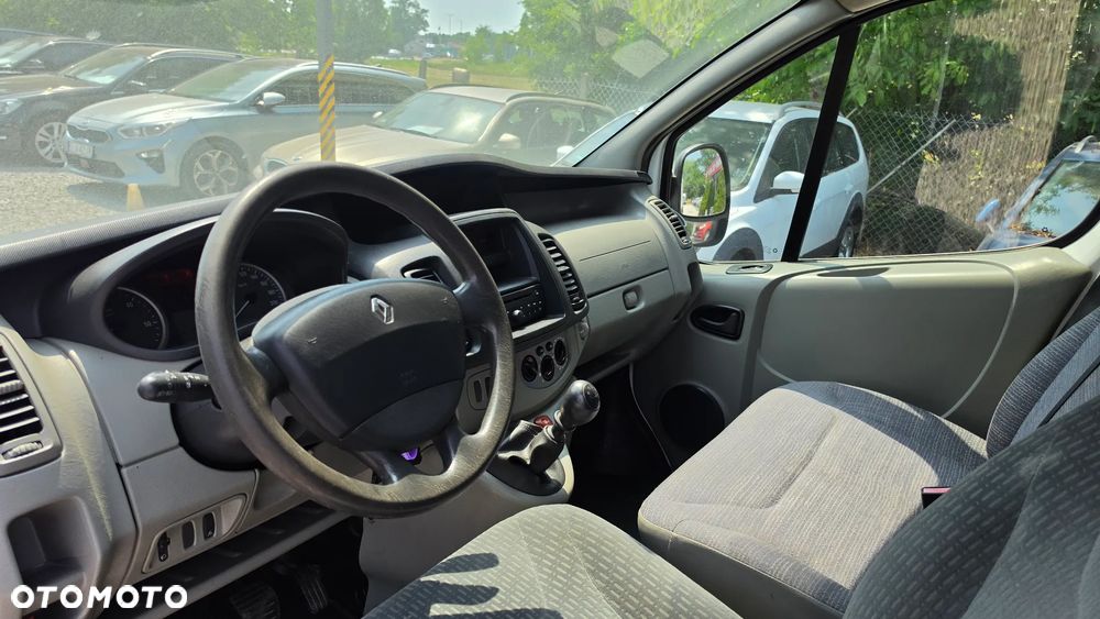Renault TRAFIC - 13