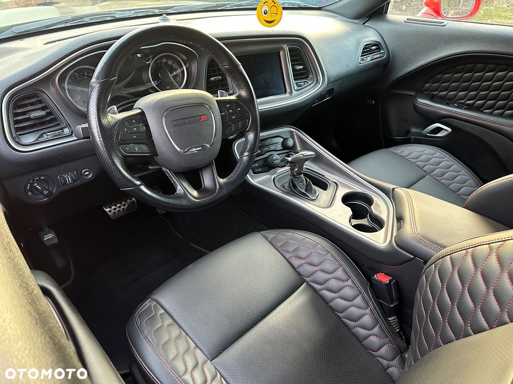 Dodge Challenger 6.4 Scat Pack - 10