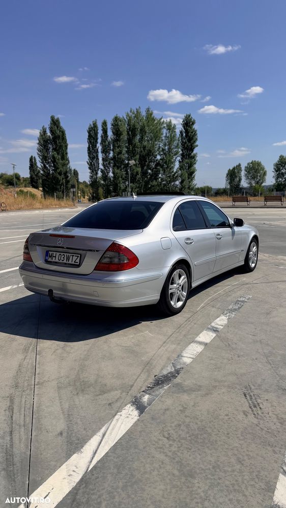 Mercedes-Benz E - 5
