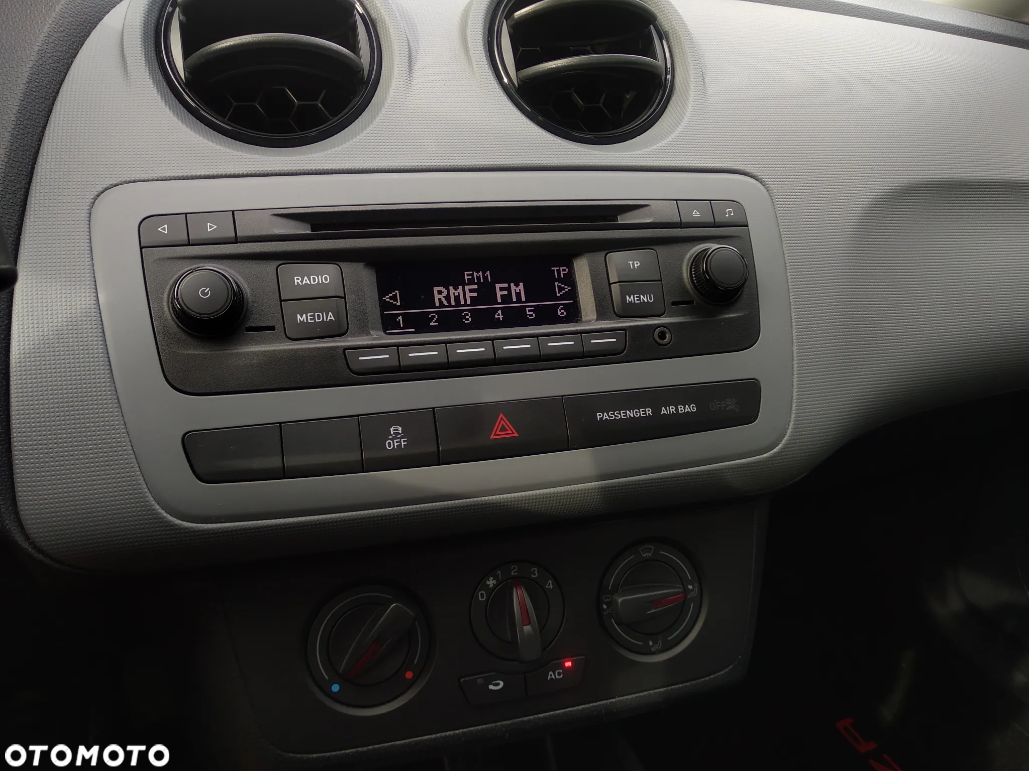 Seat Ibiza 1.2 12V Style - 18