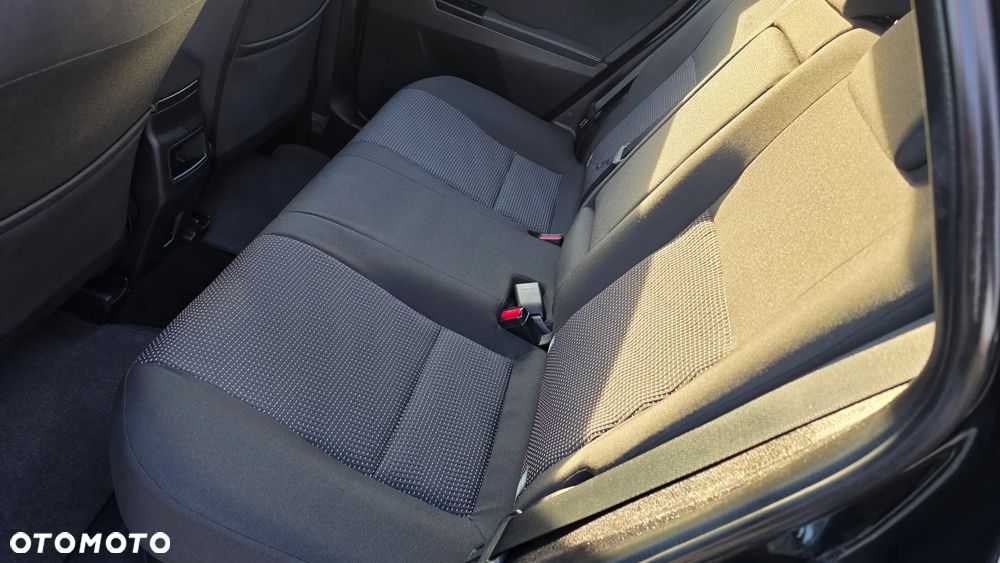 Toyota Auris - 16