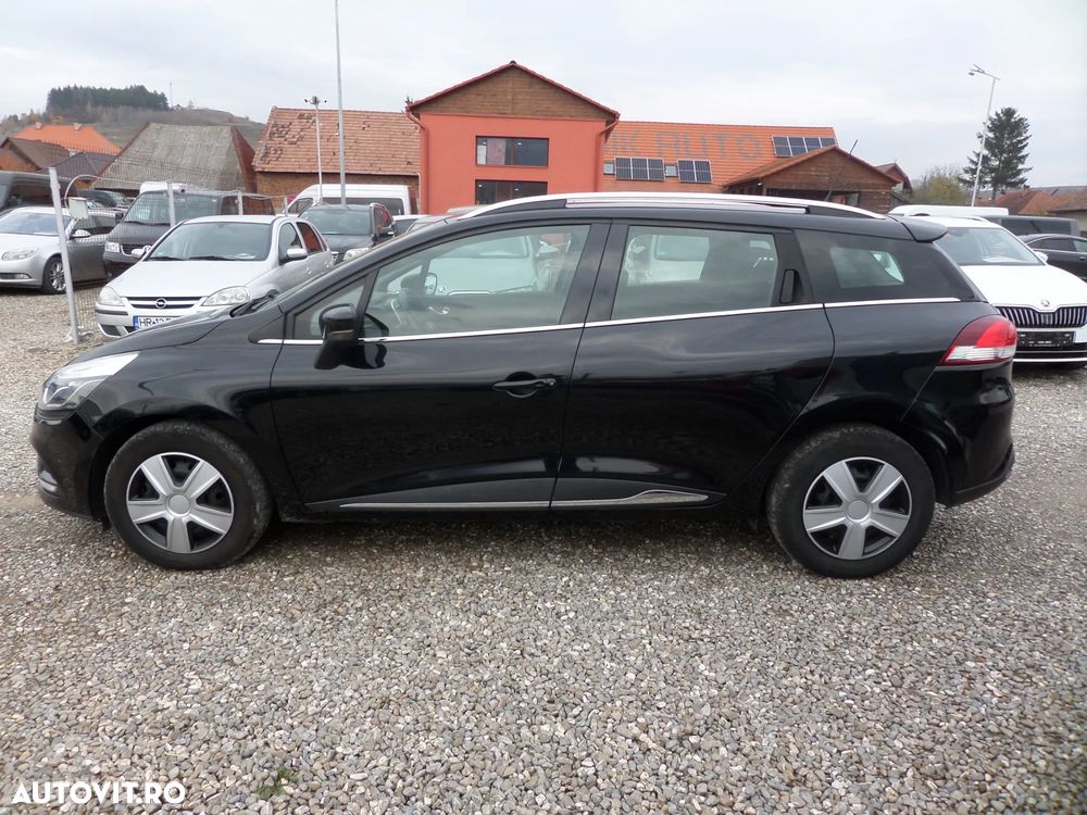 Renault Clio - 10