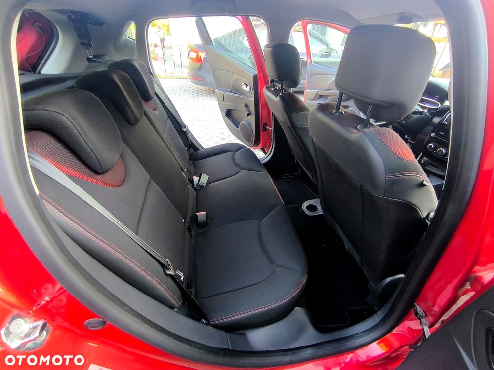 Renault Clio 1.2 16V 75 Expression - 10