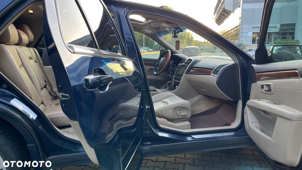Cadillac SRX - 21