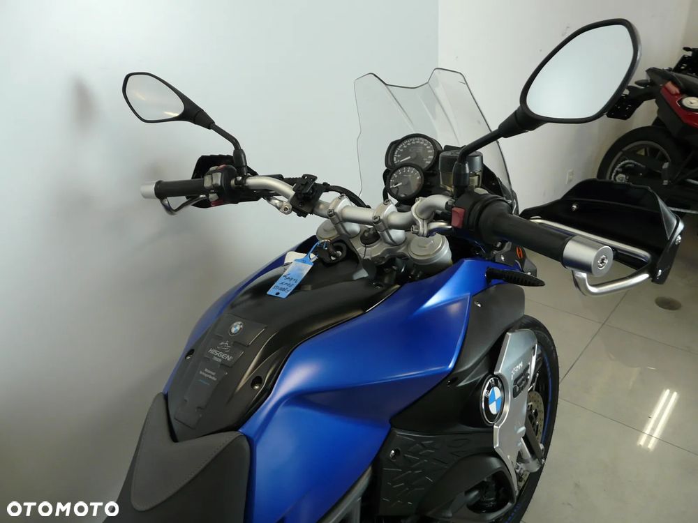 BMW F - 9