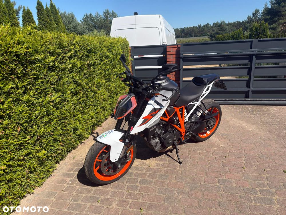 KTM Super Duke - 17