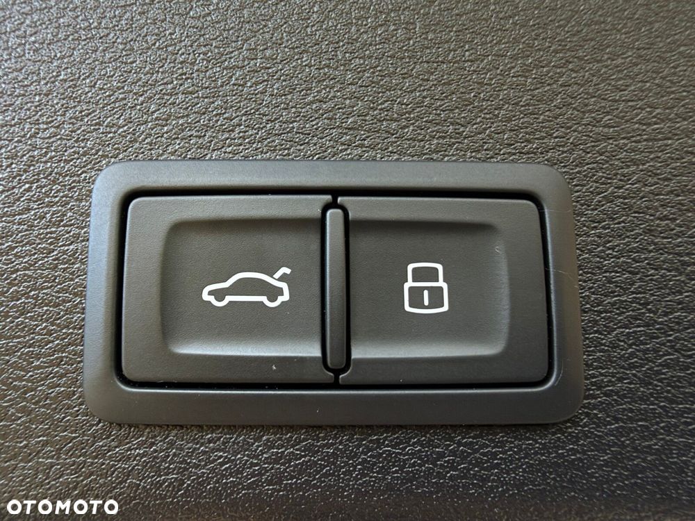 Audi A4 Avant 40 TDI mHEV Quattro S Line S tronic - 39