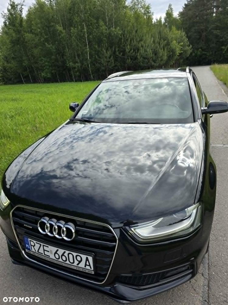 Audi A4 Avant 2.0 TDI Quattro Line - 9