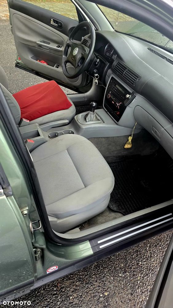 Volkswagen Passat 1.9 TDI - 11