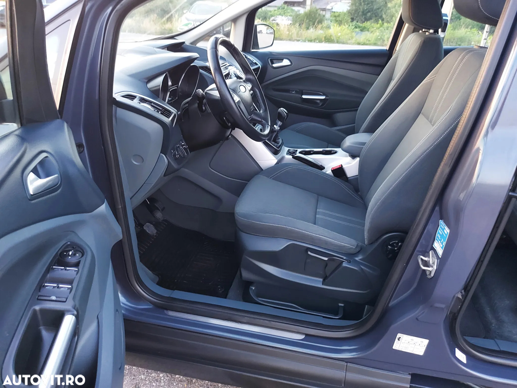Ford Grand C-Max - 10