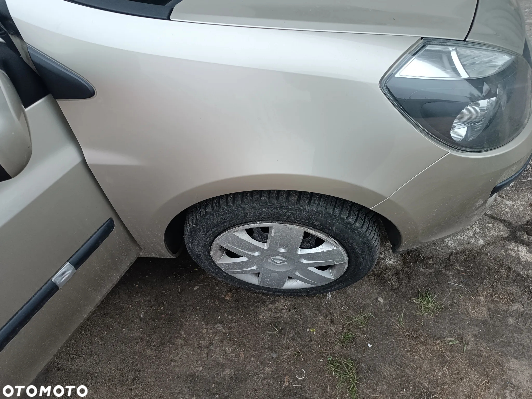 RENAULT CLIO III 3 TED11 ZDERZAK PRZÓD PRZEDNI KOMPLETNY - 2