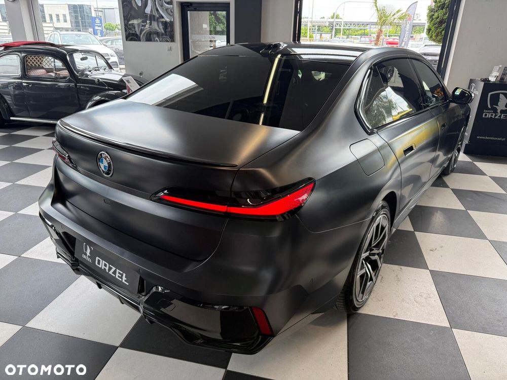 BMW Seria 7 - 5