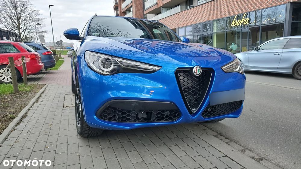 Alfa Romeo Stelvio - 4