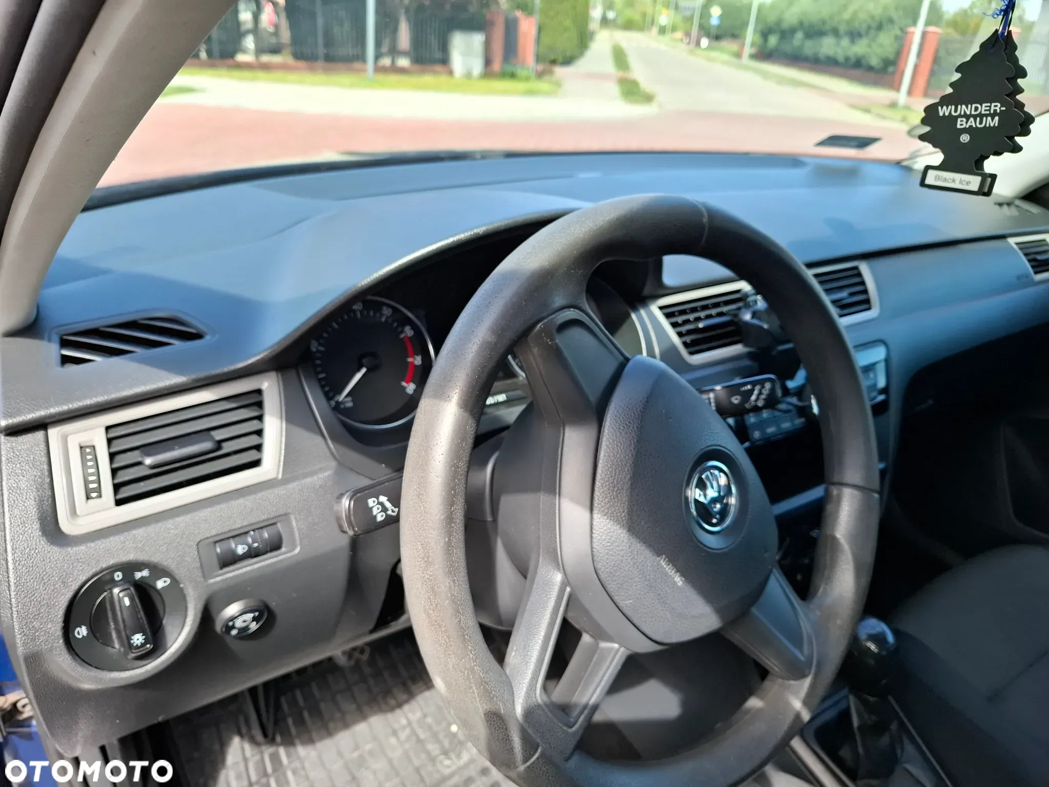 Skoda RAPID 1.2 TSI Active - 15