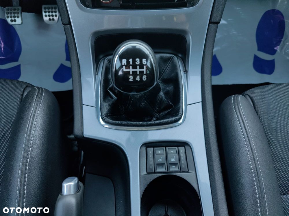 Ford Mondeo 2.0 TDCi Champions Edition - 16