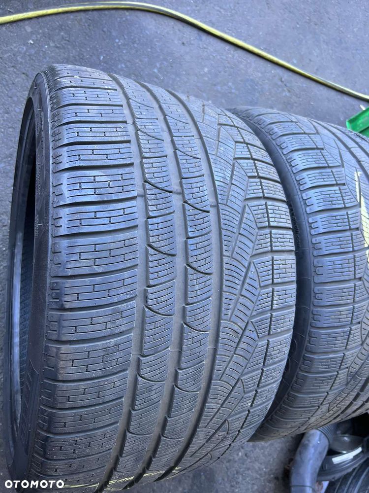 Opony 2 sztuki Porsche 911 zima 305/30/20 Pirelli Sottozero bieżnik 6mm komplet - 1