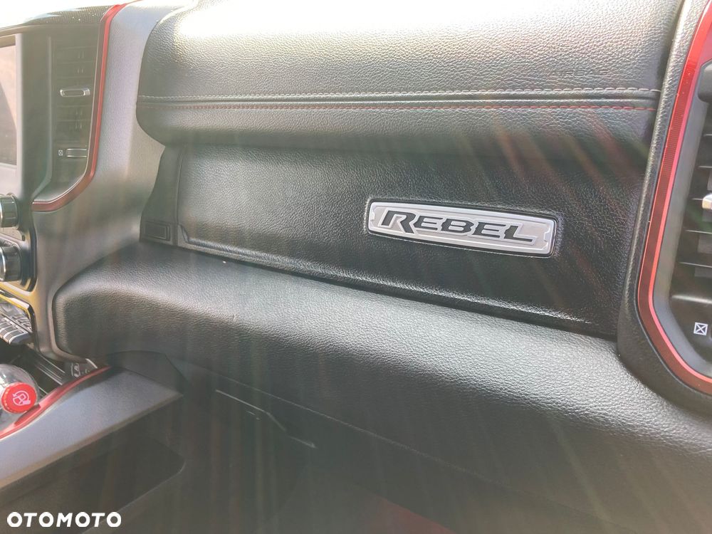 Dodge RAM 5.7 4x4 - 17