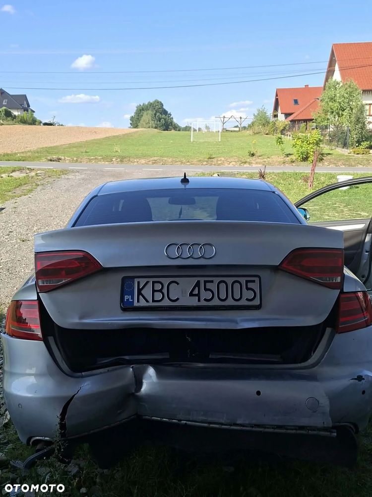 Audi A4 Avant - 11