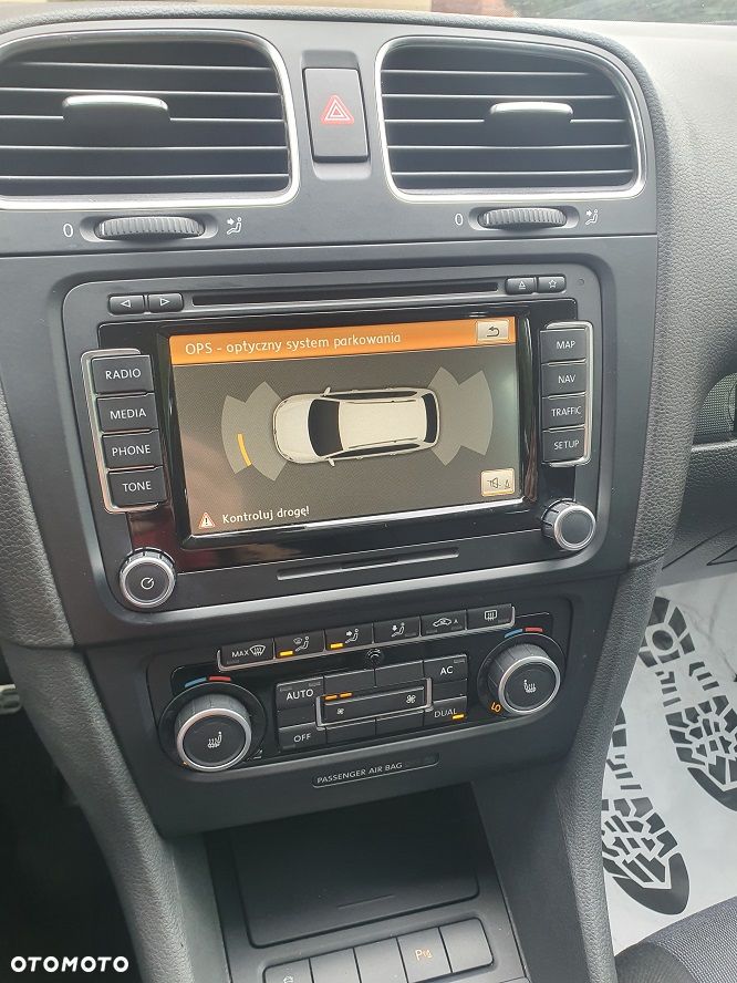 Volkswagen Golf 1.6 TDI DPF Style - 16