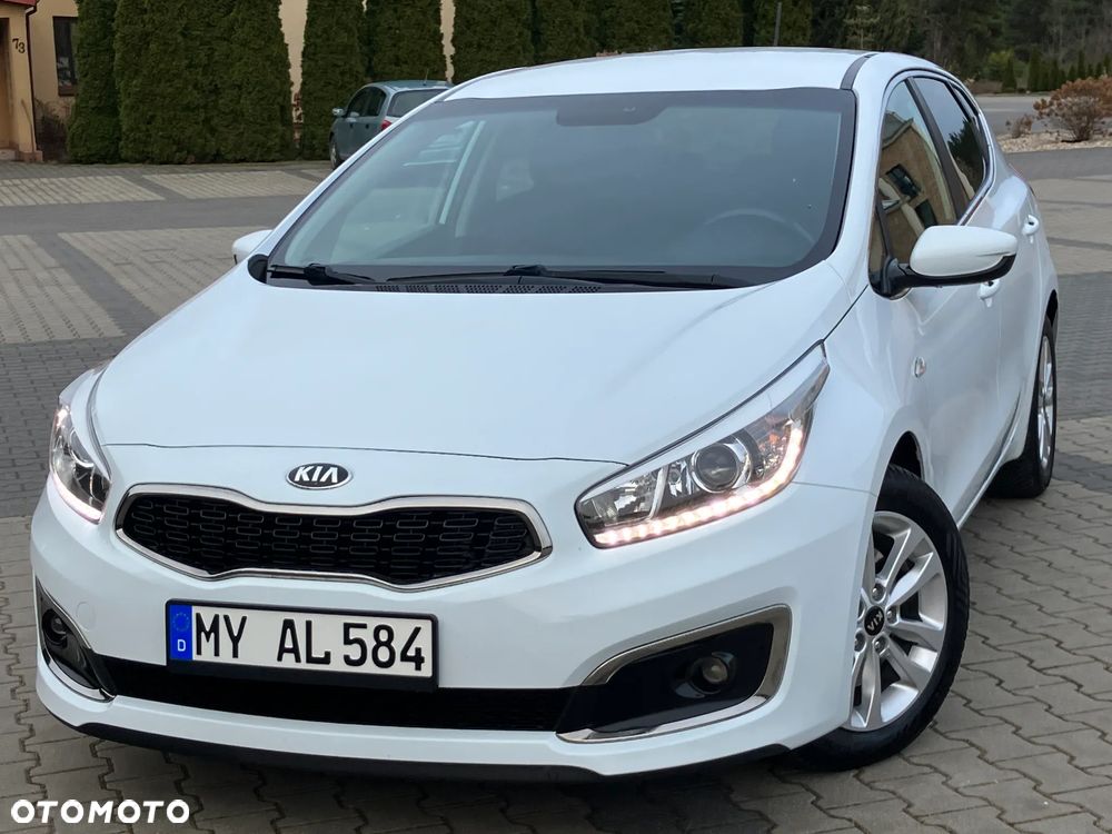Kia Ceed 1.6 CRDi GT Line - 1