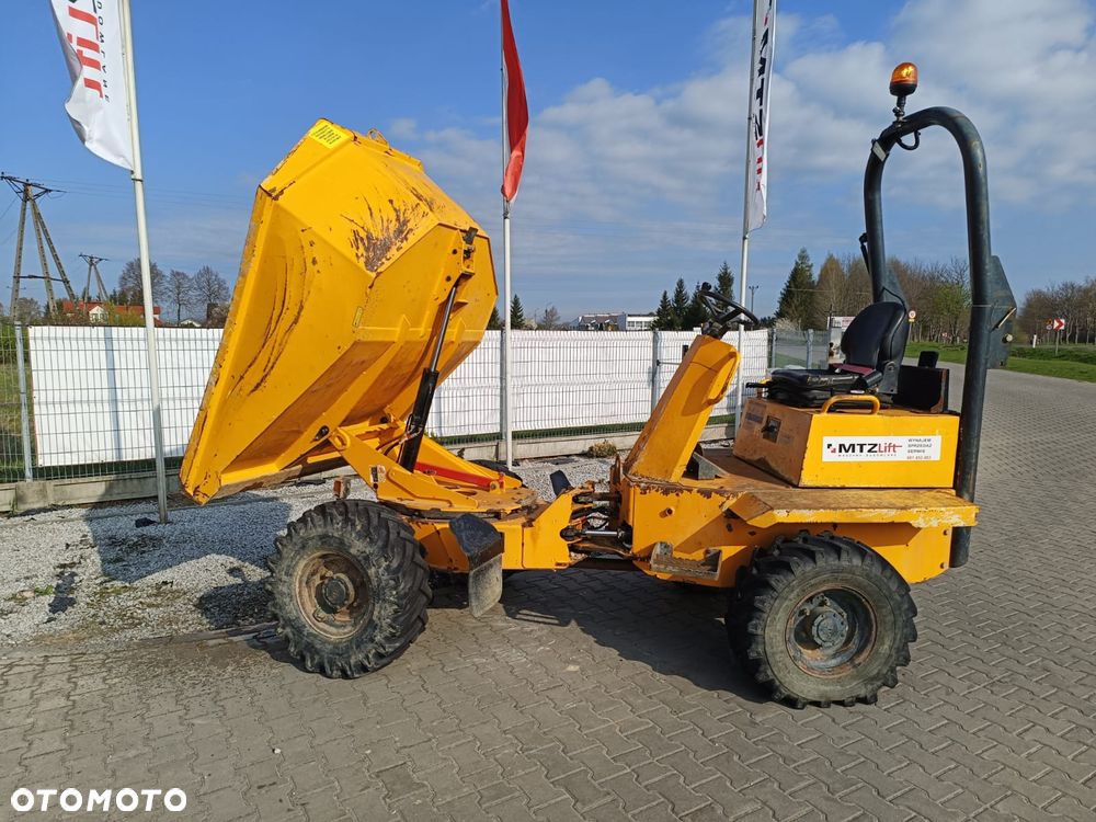 Thwaites 3 tonne - 9