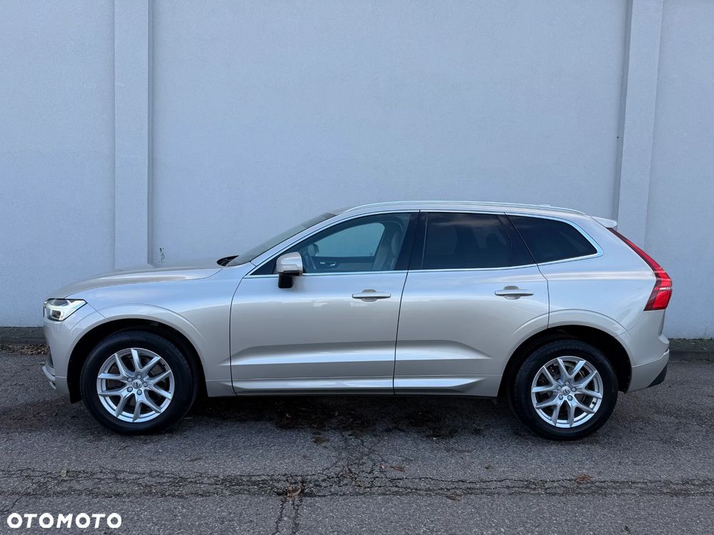Volvo XC 60 D4 AWD Momentum - 9