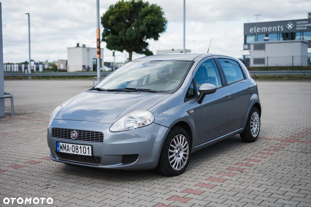 Fiat Grande Punto Actual 1.4 8V Estiva Blue&Me - 3