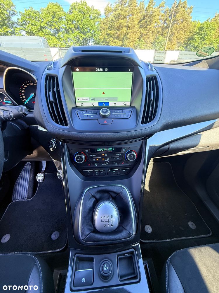 Ford Kuga 2.0 TDCi 4x2 ST-Line - 19