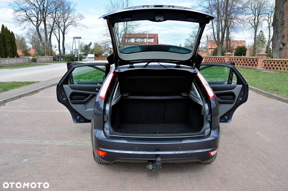 Ford Focus 1.8 Titanium - 8