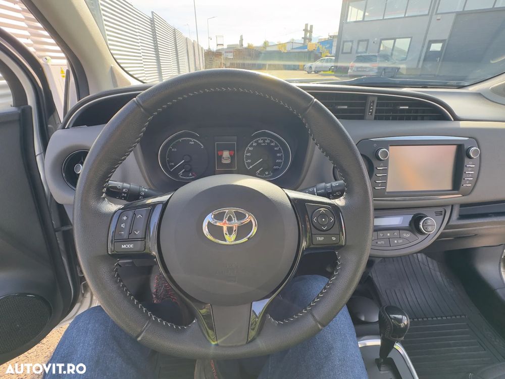 Toyota Yaris - 15